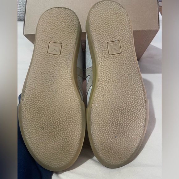 Veja VOLLEY SUEDE NATURAL SAHARA US Size 9 - Picture 7 of 10
